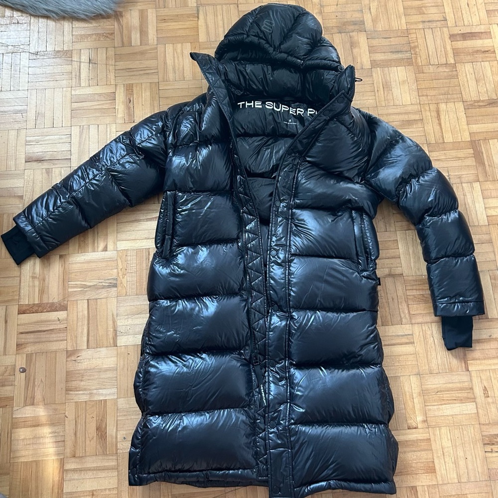 Aritzia Super Puff Long